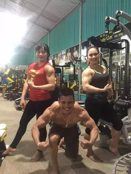 越南女孩擁有天使般的容顏 許多人看到她的身材後卻被嚇壞