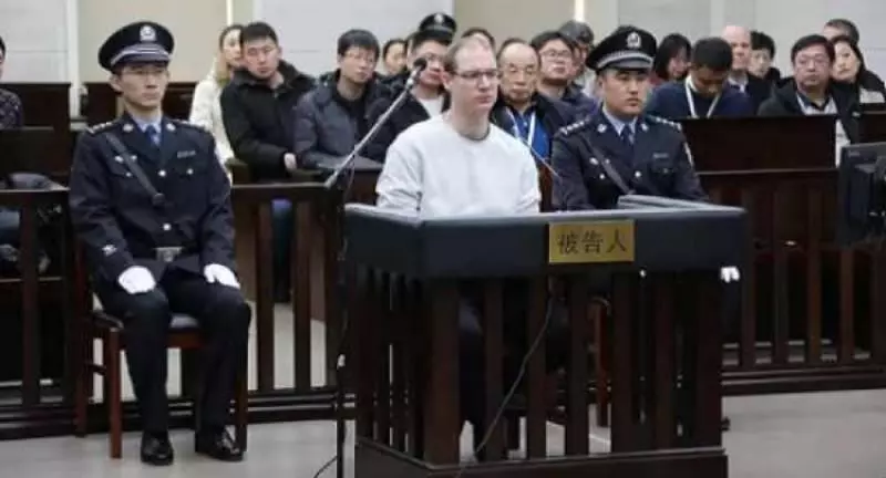 這個加拿大人太倒霉,背後隱情震動世界