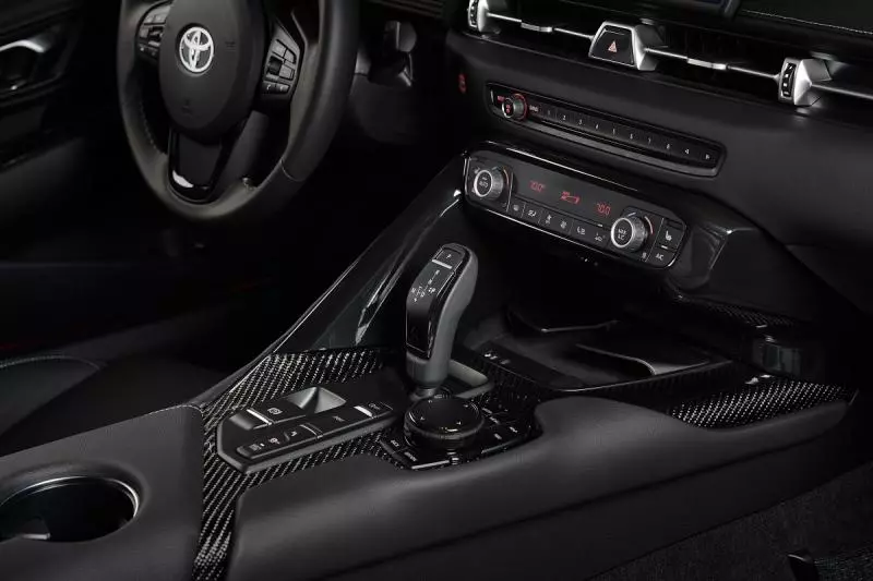 牛魔王正式現身 全新5代目Toyota Supra發表!!
