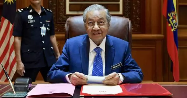 點名納吉當首相 敦馬揭箇中原因