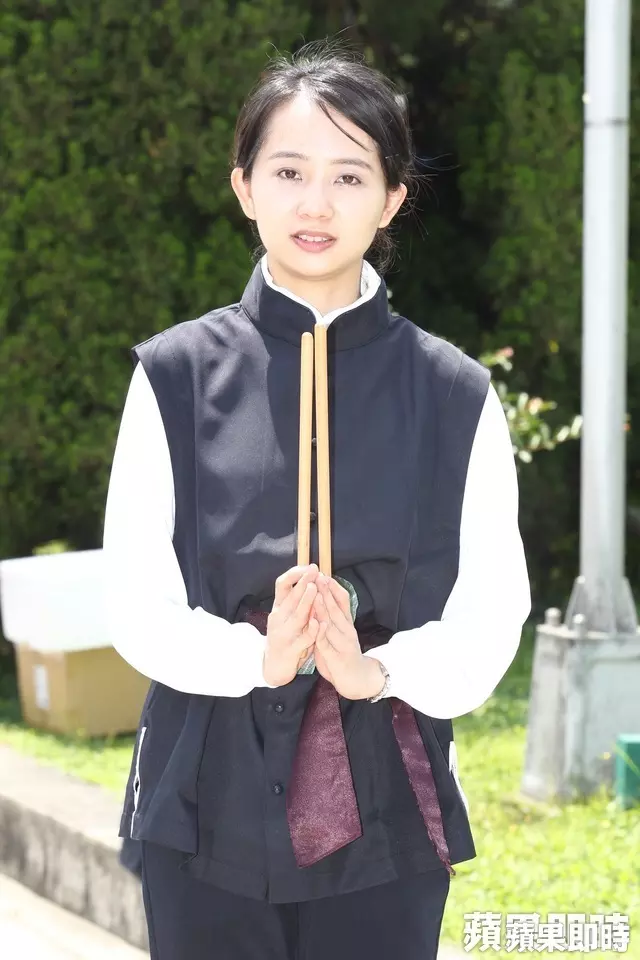 孝順不能等!女高材生棄「英國5倍高薪」,回台「照顧病父母扛家業」:我不想遺憾!