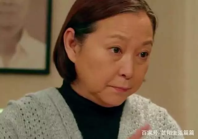 父親去世繼母將我養大,我嫁進豪門親生母親來相認,我回她六個字