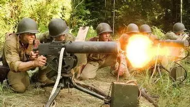二戰美軍火力有多強,兩人就能壓制日軍一個班,直言日軍就是自殺