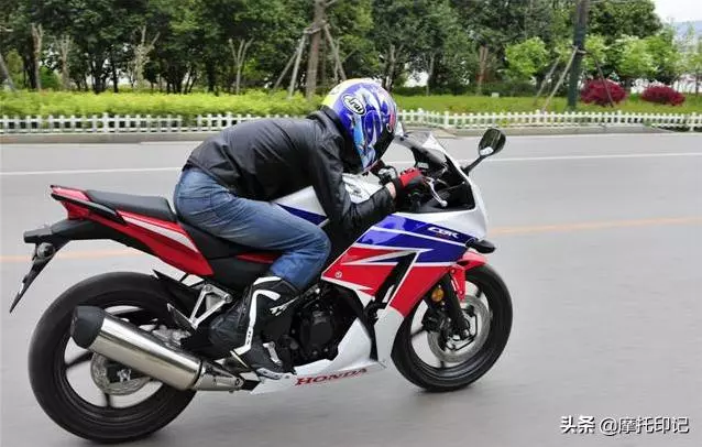 回憶:擁有人生中第一輛摩托車之後的各種行為!你中槍了嗎?