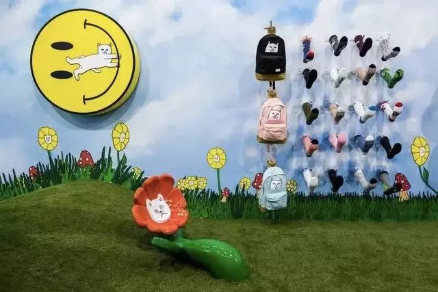 賈斯丁比伯的拖鞋,深挖下去竟然全是知識點!
