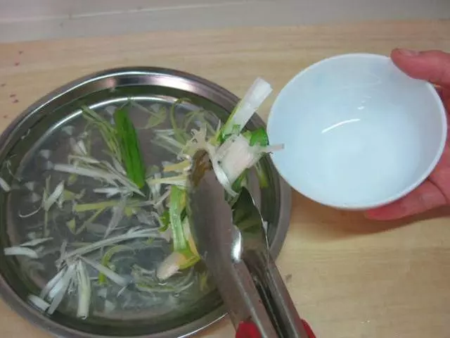 「蒸魚千萬別抹鹽」!用這招保證蒸好的魚沒腥味,而且鮮美無比!!