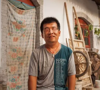 老公出差,妻子每天帶男子回家,女兒視頻時說漏嘴,丈夫樂了