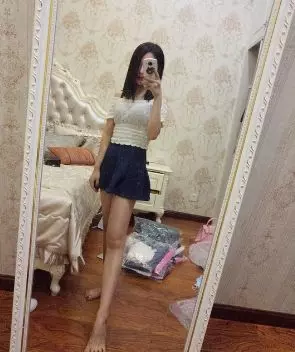 老公出差,妻子每天帶男子回家,女兒視頻時說漏嘴,丈夫樂了
