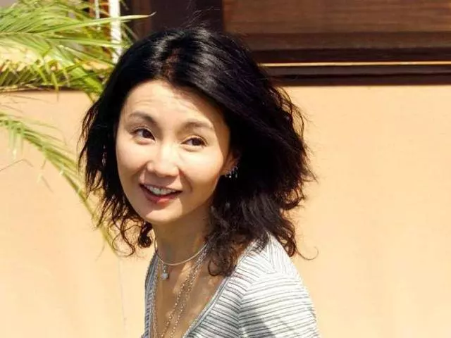 54歲張曼玉「越老越孤僻」,她終沒活成你想像的樣子