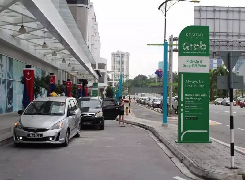 Grab司機擁有「拿督」頭銜,曾是百萬富翁,在2016年,一切都變了!