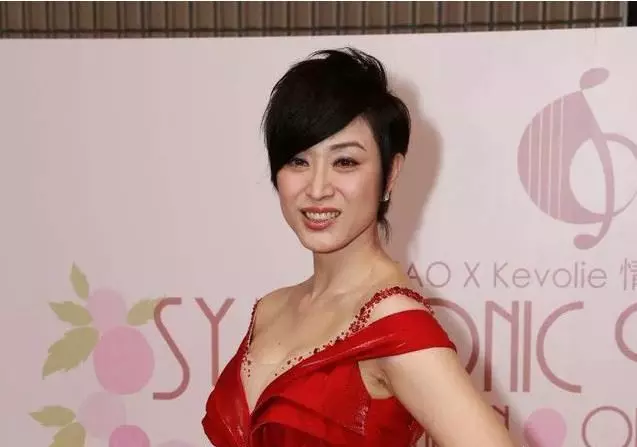 看走眼嫁給假富豪5大女星,她最可憐,豪門夢碎還背上了巨債