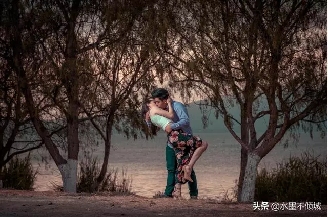 丈夫聽聞要拆遷,為防妻子分錢提出假離婚,沒想到正中妻子下懷