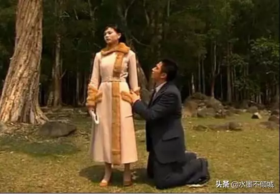 丈夫聽聞要拆遷,為防妻子分錢提出假離婚,沒想到正中妻子下懷