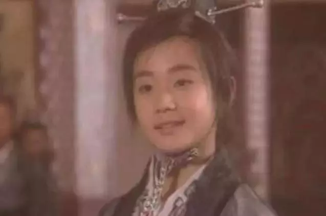 皇上要吃公雞下的蛋,大臣無計可施,幼童7字解決還當上了宰相