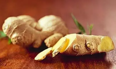 生薑這樣用,每晚來一次,啤酒肚消了,便秘慢慢好了,濕氣重也緩解了