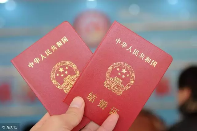 我嫁給小我五歲老公,婚禮上婆婆說的話,我聽後慶幸自己沒選錯人