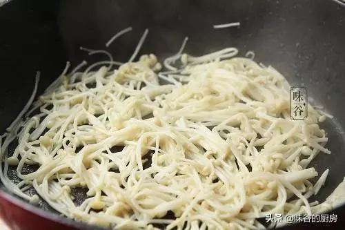 冬天,這菜我常做給孩子吃,鮮香下飯,多吃體格好,更聰明!