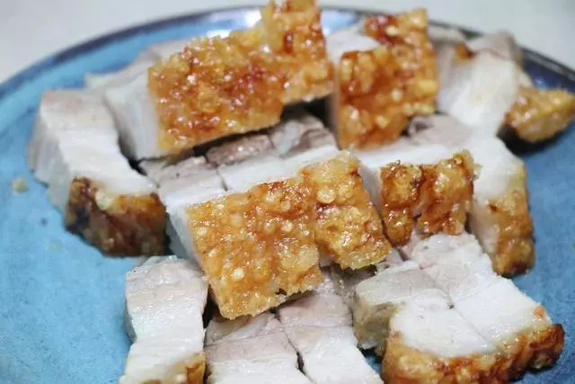 豬肉最好吃的做法,3步就搞定,金黃酥脆,香氣逼人,全家都愛吃