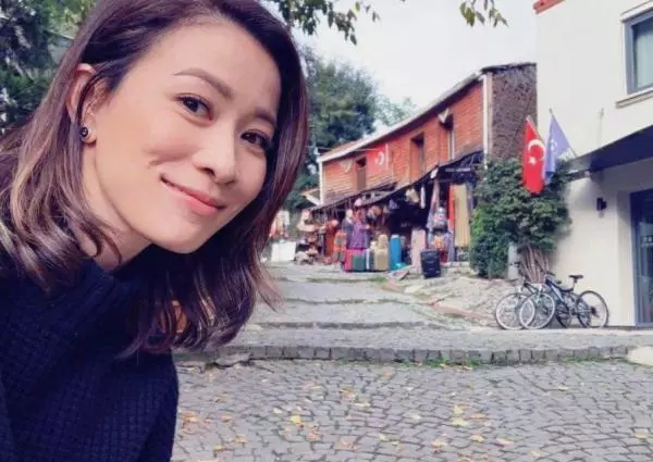 網紅鏡頭有多可怕,佘詩曼親自實驗,整個人都變了,粉絲都認不出