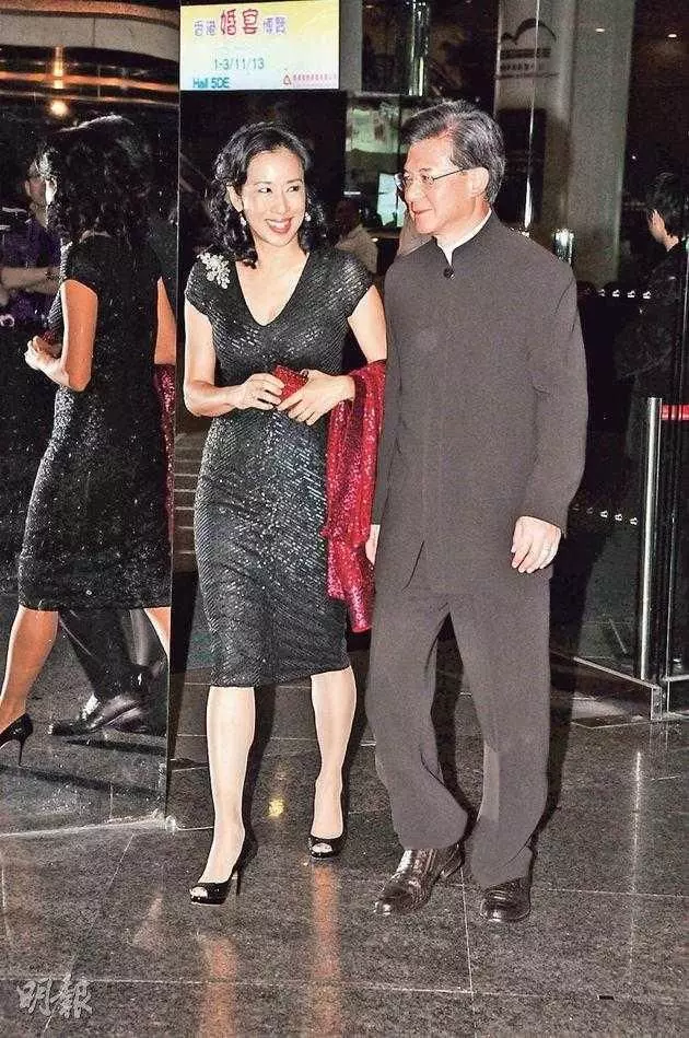 她是郭晶晶的婆婆,史上最美港姐,兩度嫁豪門卻不被名利束縛