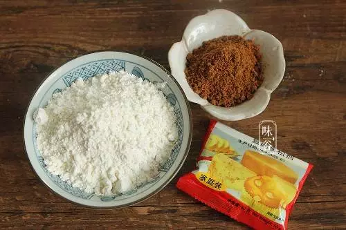 適合過年吃的紅糖發糕,不揉面不發酵,簡單幾步就做好,特美味