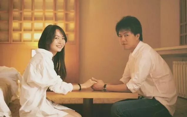婆婆出錢讓我去旅遊,半路忘帶錢包折返,聽到婆婆的話我撕心裂肺