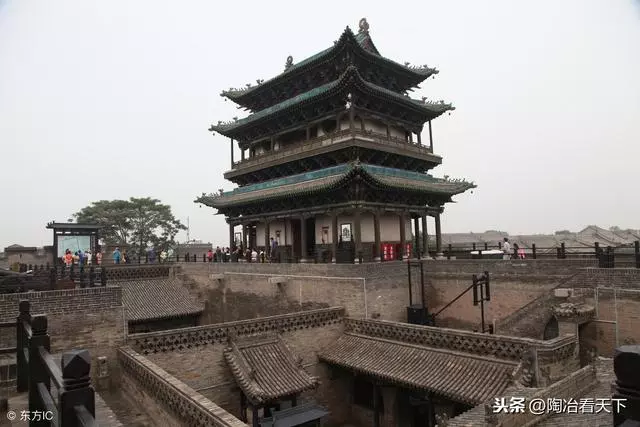 這座古城當年差點被拆了,因沒錢而暫停,現在旅遊年收入150億