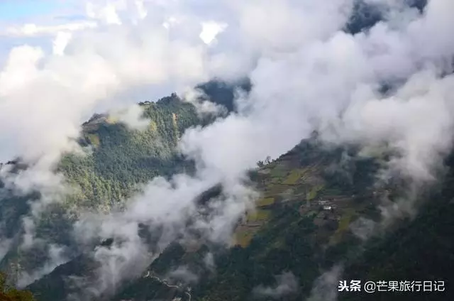 雲南經濟最「窮」的州,對遊客卻最大方,所有景點均免費