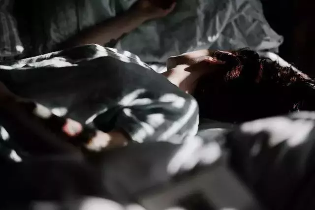8小時睡眠論,害了我們多少年