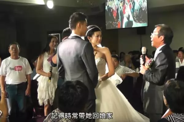 這是多少個爸爸的心聲? 女兒出嫁, 他在婚禮上說「這是她第三次放開我的手」?哽咽地要求:記得常帶她回來娘家~