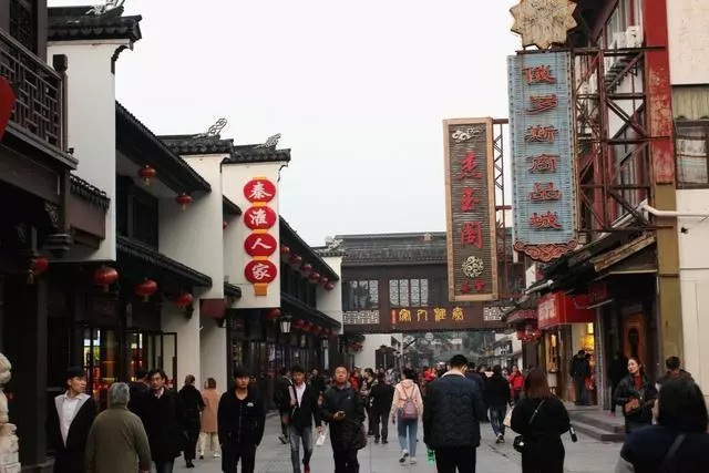 中國最「坑」的3條美食街,又貴又不好吃,你去過嗎?