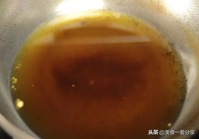 油炸後剩油怎麼處理?一招讓「腥油」變「香油」