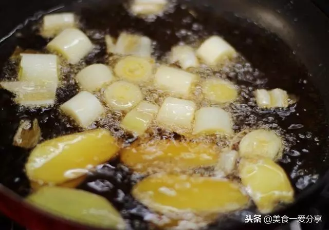 油炸後剩油怎麼處理?一招讓「腥油」變「香油」