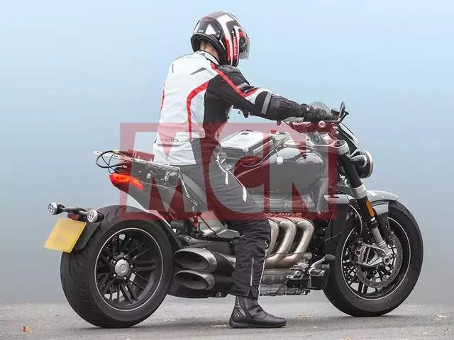 排量2500cc!馬力160匹!史上最大排量巡航車諜照流出