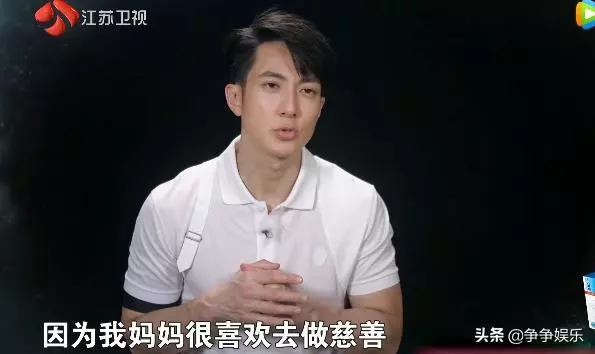 吳尊淚問:「媽走了,怎麼熬過來的?」 72歲爸坦承「靠鎮定劑入睡」逼哭萬人:相信她沒遺憾了...