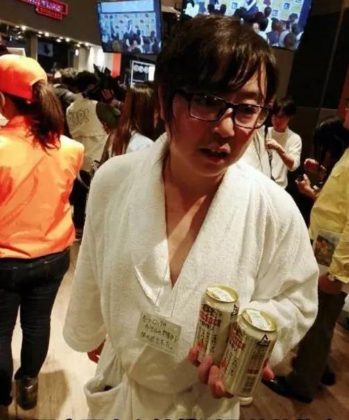 成本最低卻最難的萬聖節Cosplay 「扮演日常生活中的你」開始覺得自己蠻可悲的...