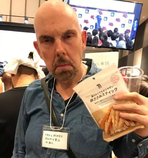 成本最低卻最難的萬聖節Cosplay 「扮演日常生活中的你」開始覺得自己蠻可悲的...