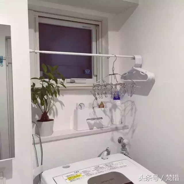 她僅用「伸縮桿+鐵網+塑膠束帶」收拾整屋雜物!曬出各種「神用法」屌打一堆高價好物!