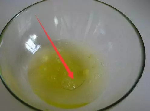 家裡的吸盤掛鉤老是掉?教你一簡單絕招,再掛10斤東西都沒問題!