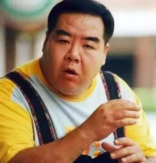 66歲的他曾是3次影帝卻「窮到沒錢吃飯」!欠債「3千多萬」走投無路,朋友都撕破臉!淪落淒涼下場只有一個人肯救他!