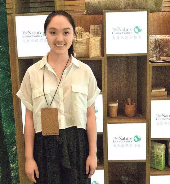 李連杰四個女兒PK,前妻黃秋燕與現任利智,誰的女兒更漂亮?