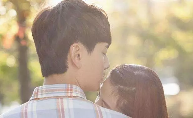 丈夫不在家婆婆給我吃剩菜,餐桌上婆婆說出的一番話,讓我很生氣