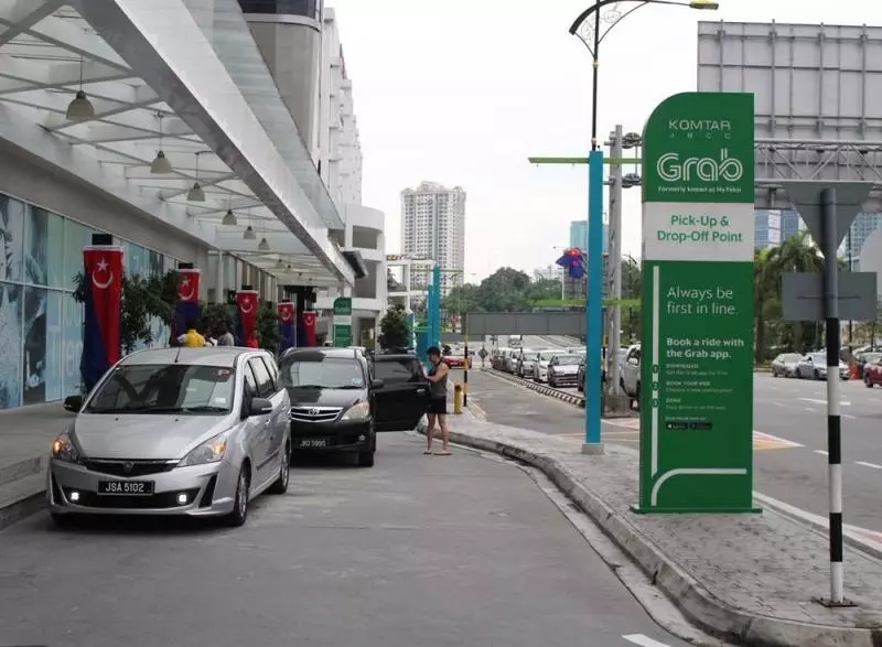 Grab司機擁有「拿督」頭銜,曾是百萬富翁,在2016年,一切都變了!