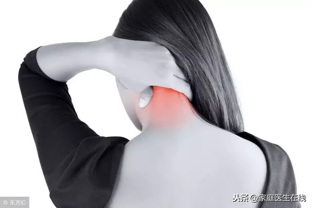 身患頸椎病,會對身體造成3大危害,別以為只是簡單的小病
