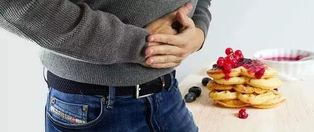 飯後5個症狀持續出現,說明你腸道「老了」……趕緊保養!