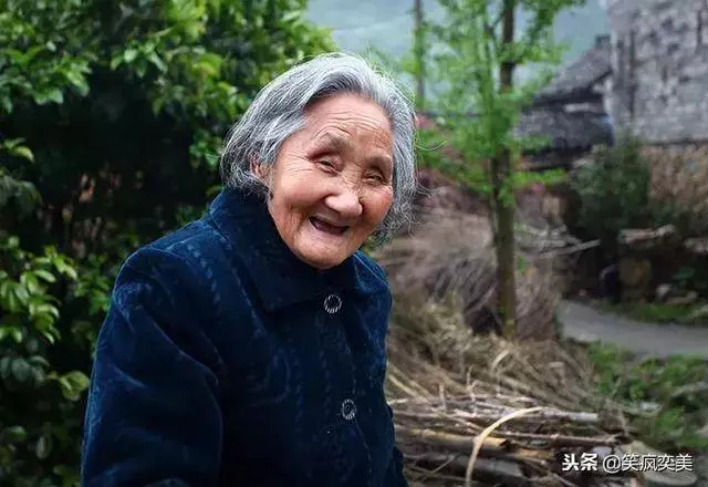 人間最苦的兩個人是老爸和老媽!每個人都該看看!