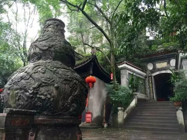 距成都45公里,這座四川面積最小的小城,坐擁美景無數,太低調!