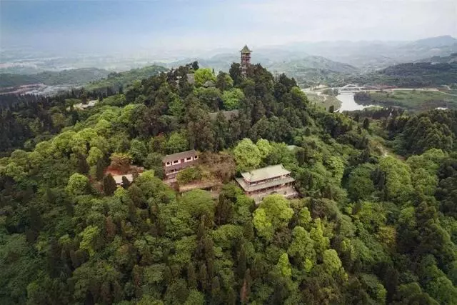 距成都45公里,這座四川面積最小的小城,坐擁美景無數,太低調!