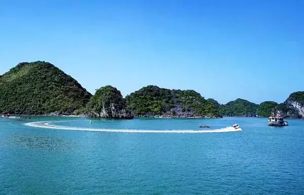1500公里超長海岸線,月薪3000也能玩轉東南亞夢幻國度!