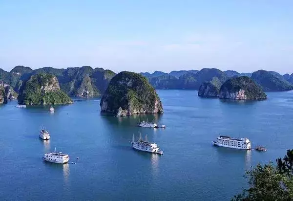 1500公里超長海岸線,月薪3000也能玩轉東南亞夢幻國度!
